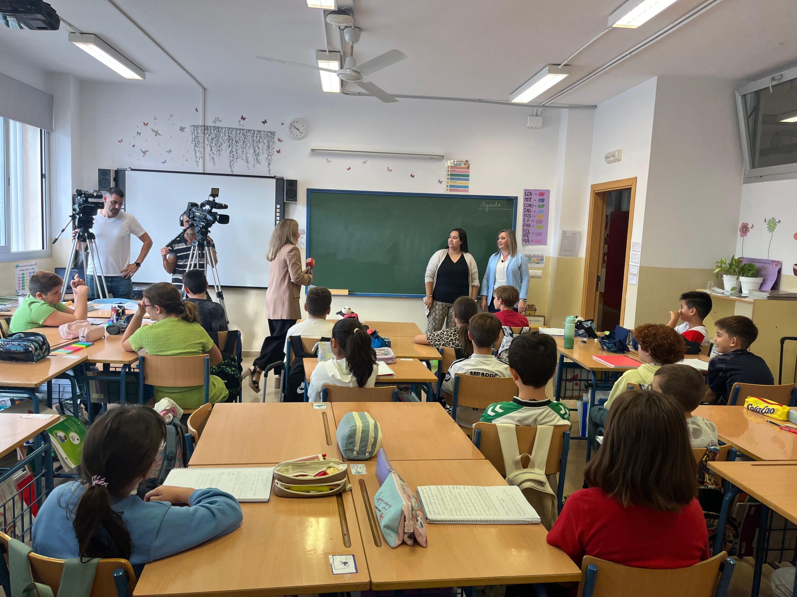 dcb45a7d-90d3-4fbd-9d4c-b7cac644705b dcb45a7d-90d3-4fbd-9d4c-b7cac644705b