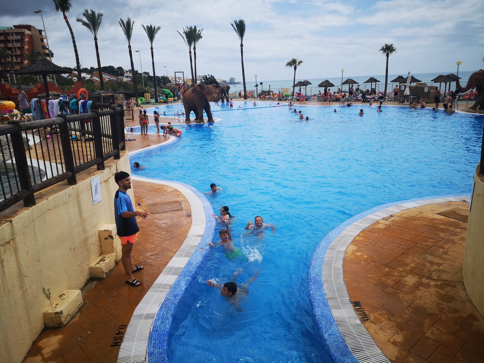 Holliday 02
