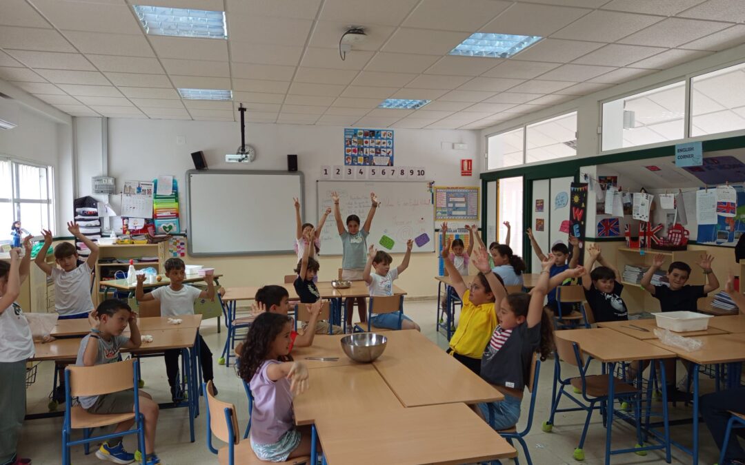 Receta👋👋 dentro del área de Inglés y en consonancia con los objetivos del programa CIMA, centrado en los hábitos de vida saludables