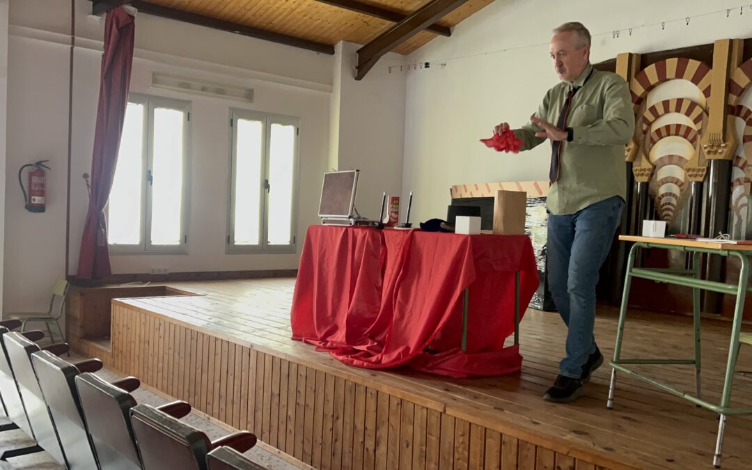 ¡Una mañana mágica con el Mago Manolo en el Colegio San Juan Bautista!