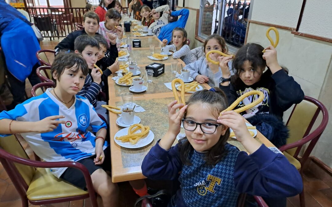 Desayuno con churros alumnado PROA