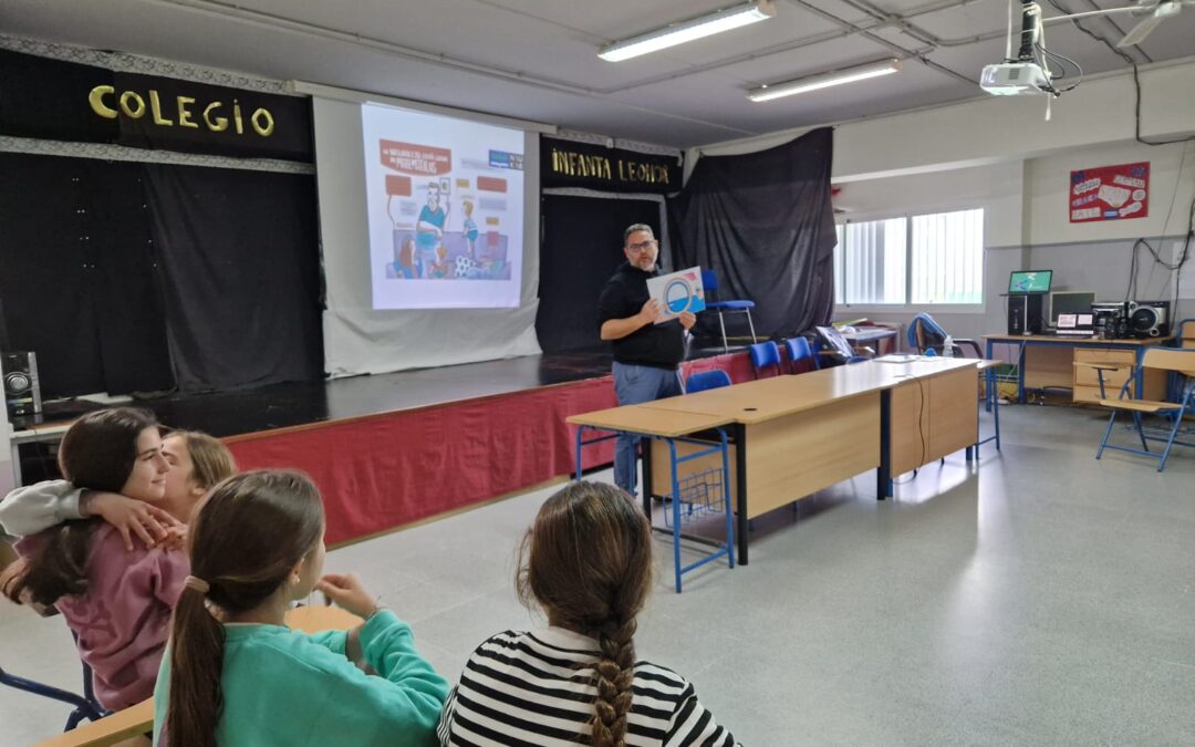 Charla de Luis María Escudero sobre Ciencia. Cursos de 6º