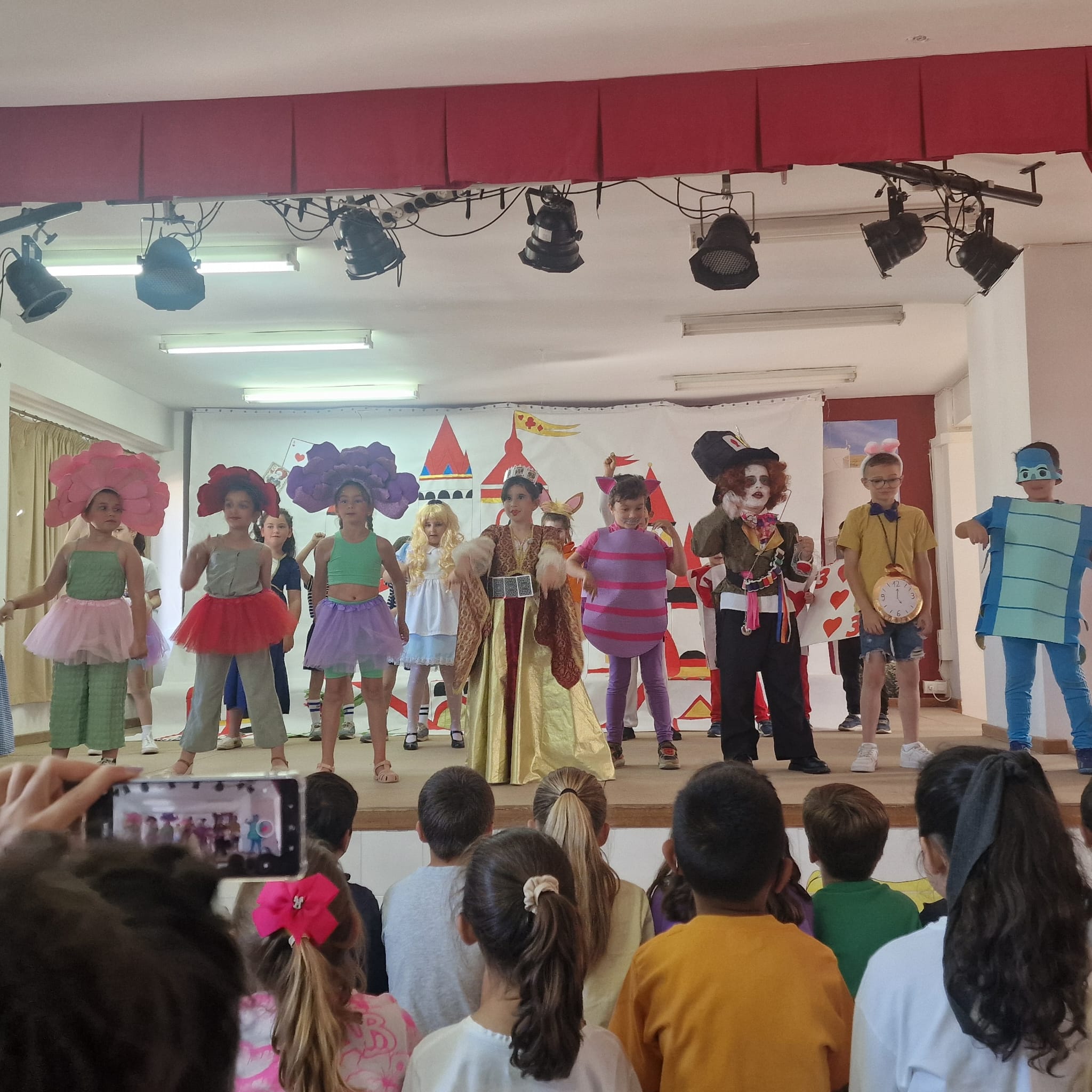 Los 2º se visten de Teatro
