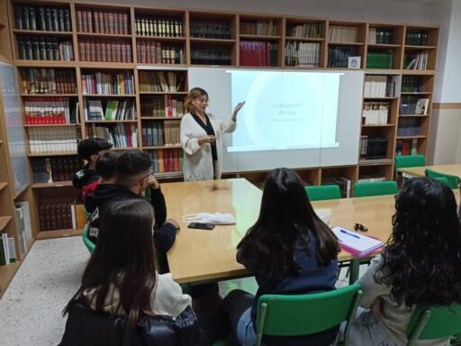 Charla sobre Educación Afectiva, Relaciones Tóxicas y Uso Responsable de las Redes Sociales