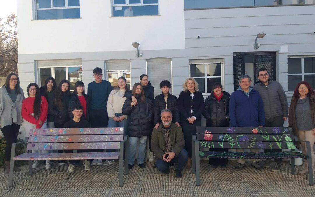 Conmemoración 25N – Diseño y Realización de Intervención Artística en el Mobiliario Urbano