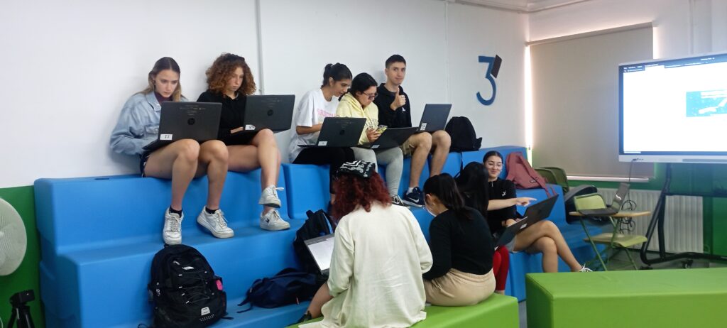 Visita al aula del futuro