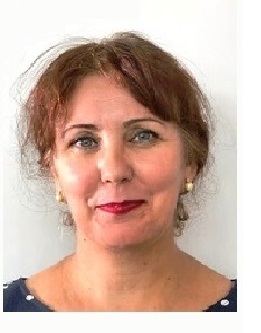 Lola Casado
