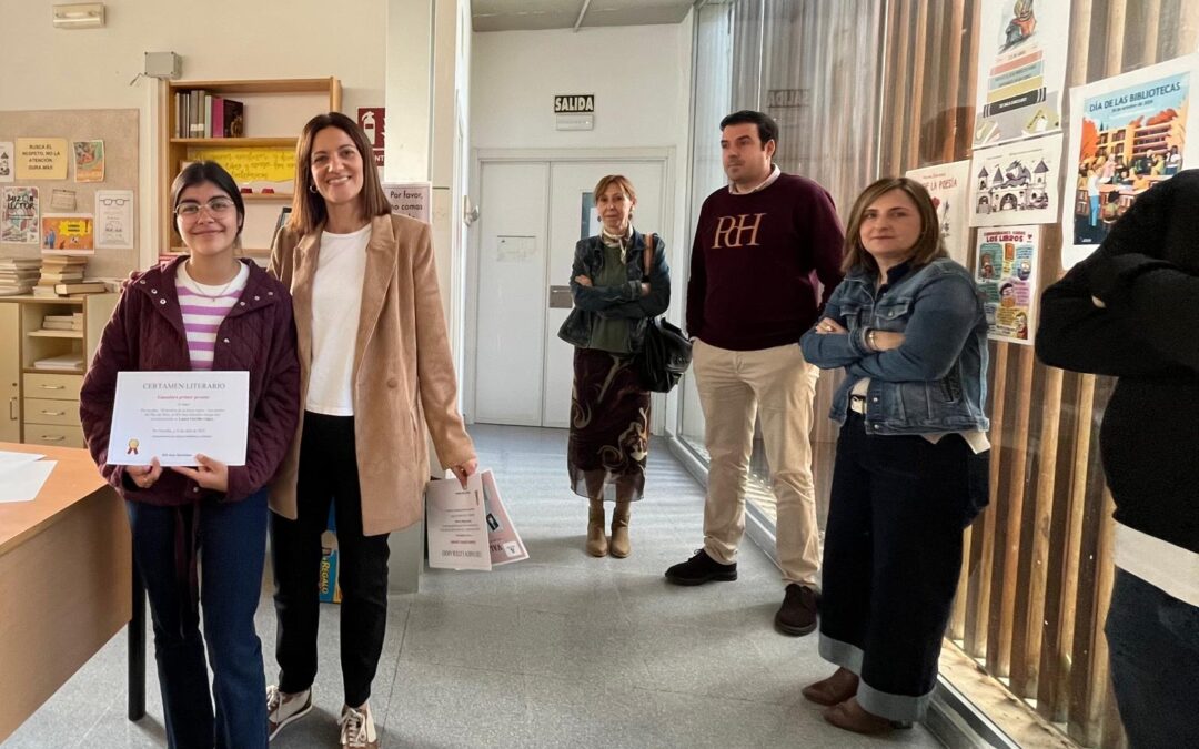 Entrega de Premios a los ganadores del Certamen Literario