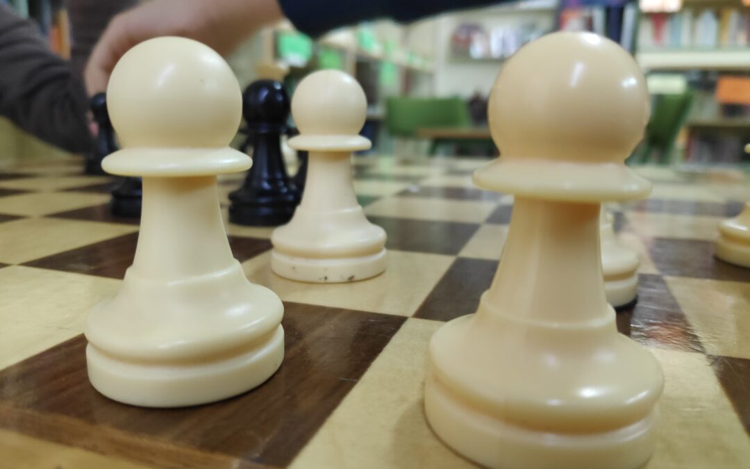 Juegos basados en ajedrez: 9×9