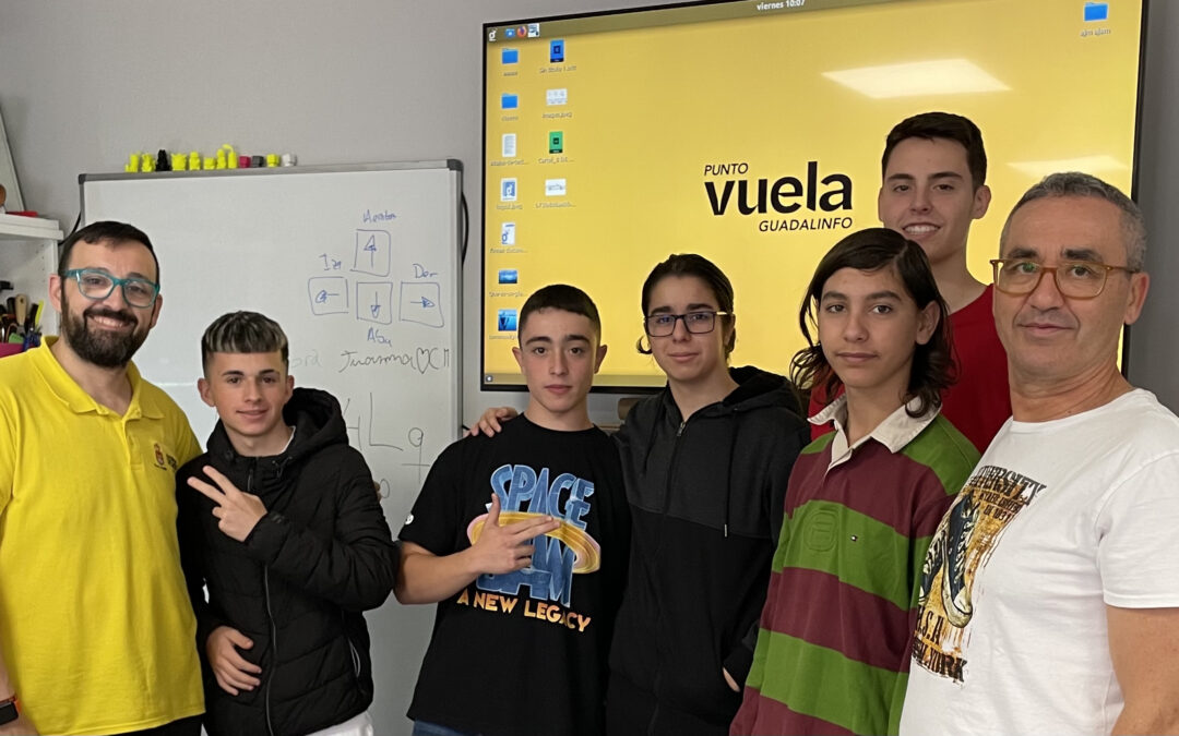 4º PROYECTO TEC: vehículo programado seguidor de línea