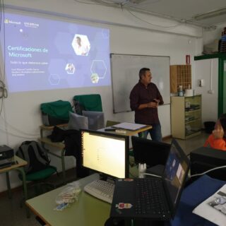 Charla MS Azure