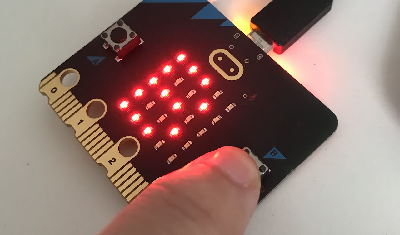 Primeros Pasos Con Micro Bit CEIP GLORIA FUERTES PENSAMIENTO